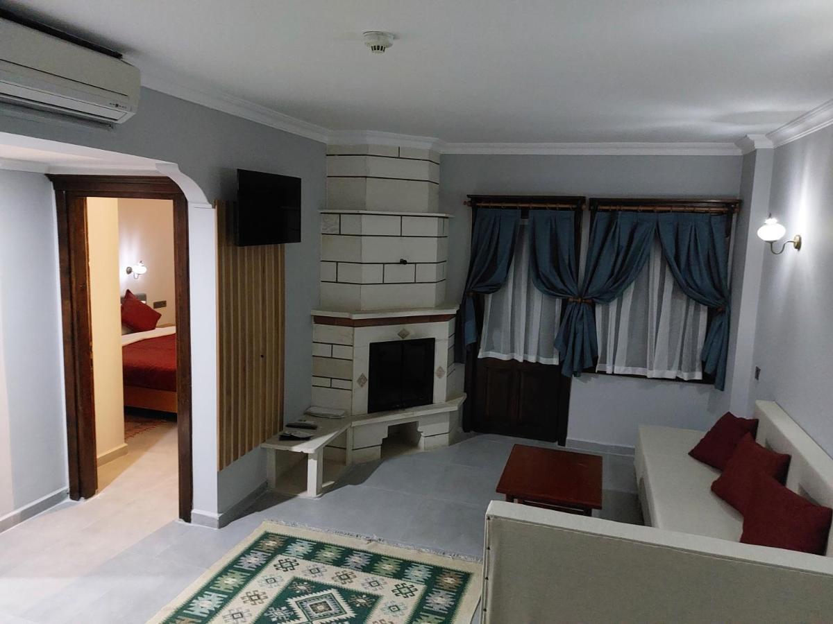 Nerissa Hotel Чирали Экстерьер фото