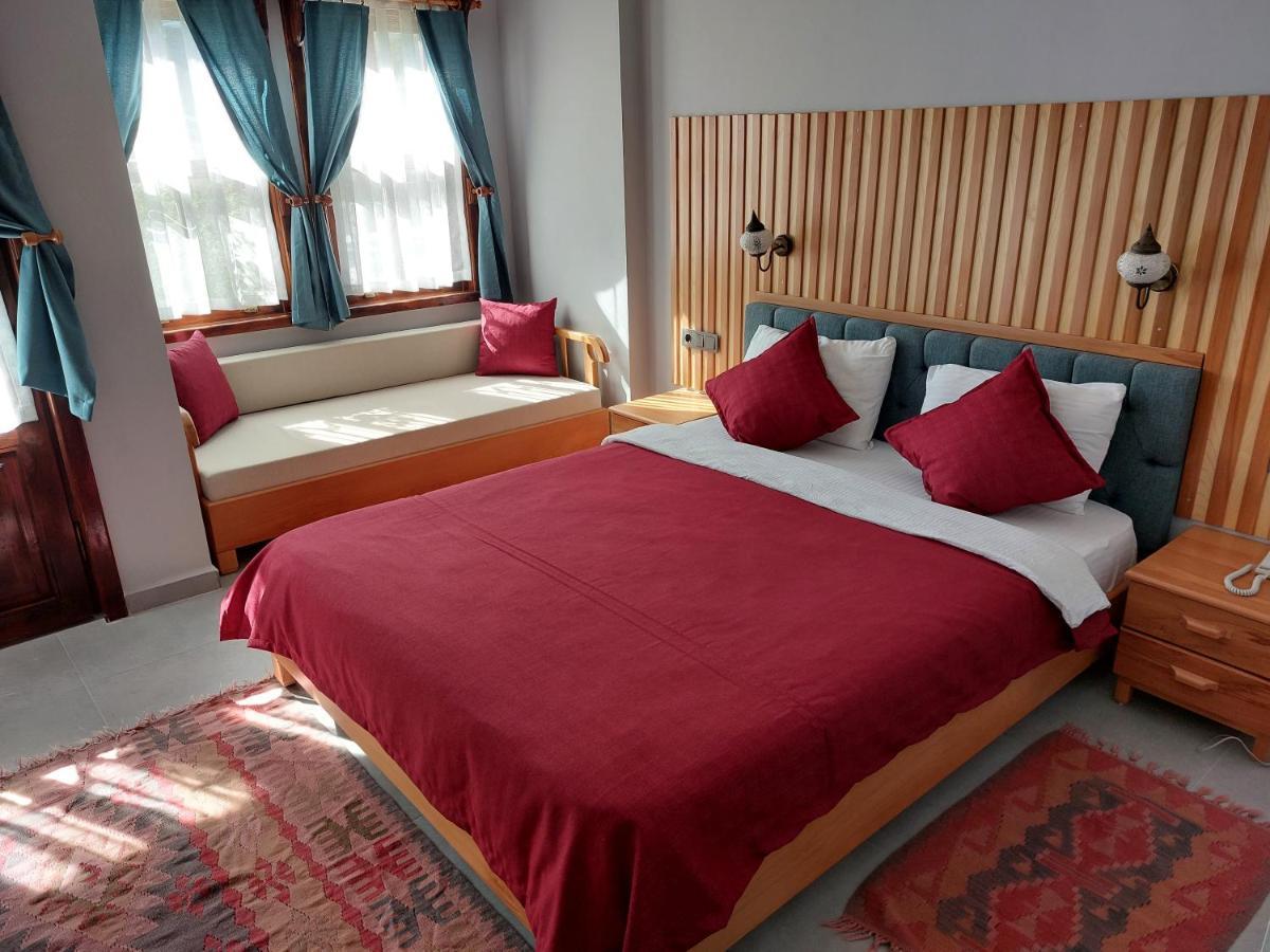 Nerissa Hotel Чирали Экстерьер фото