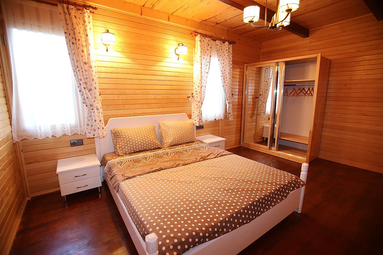 Nerissa Hotel Чирали Экстерьер фото