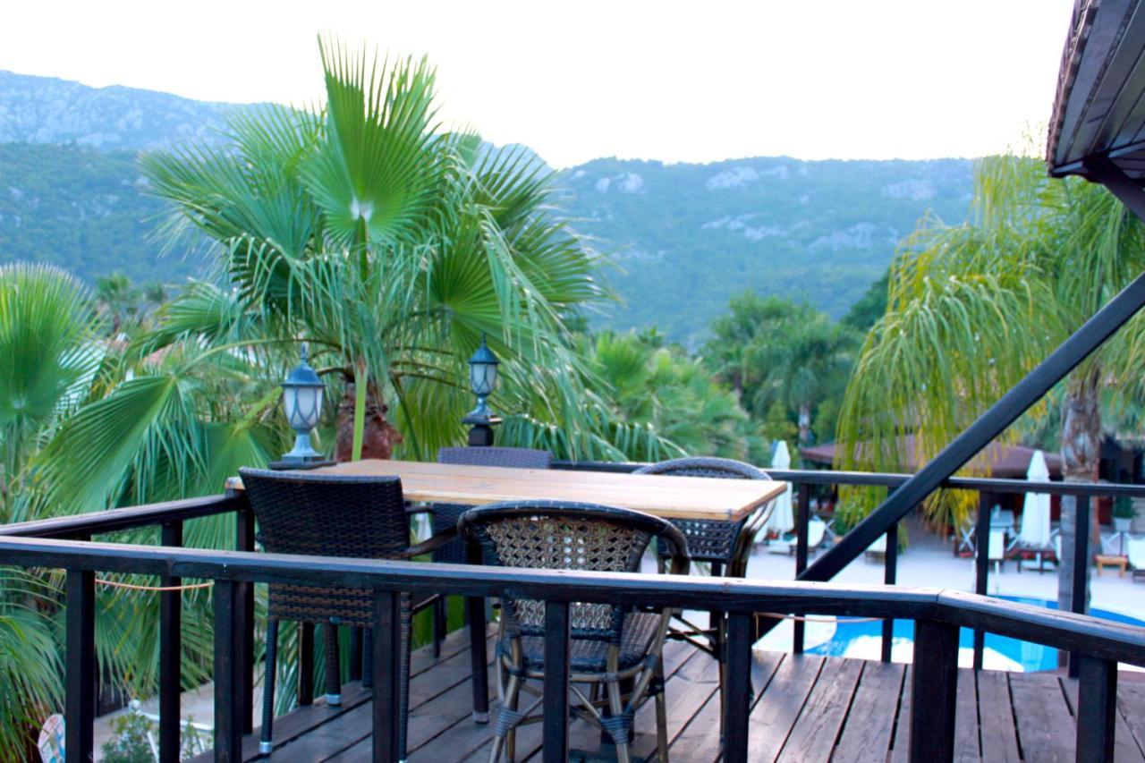Nerissa Hotel Чирали Экстерьер фото